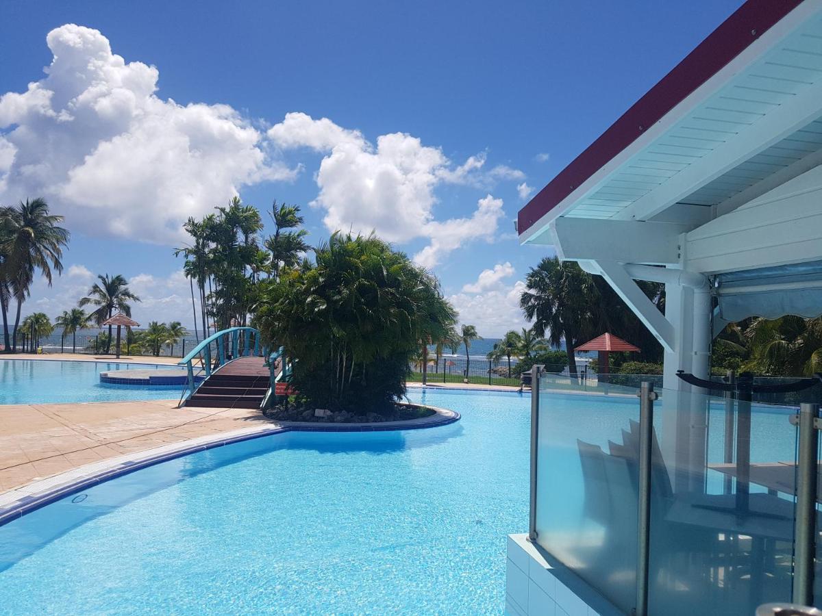Caraibes Apparts-Resorts Sainte-Anne  Exteriör bild