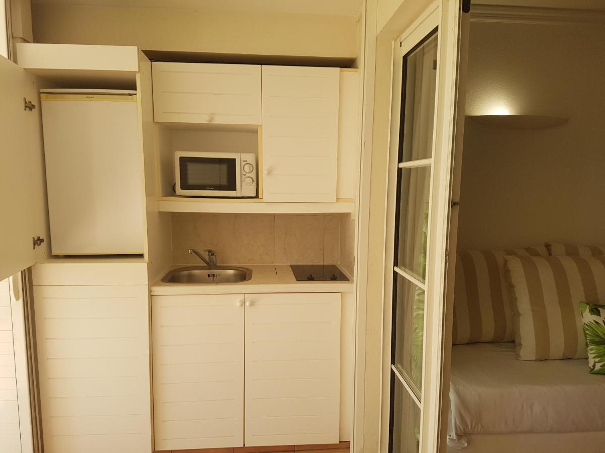Caraibes Apparts-Resorts Sainte-Anne  Exteriör bild