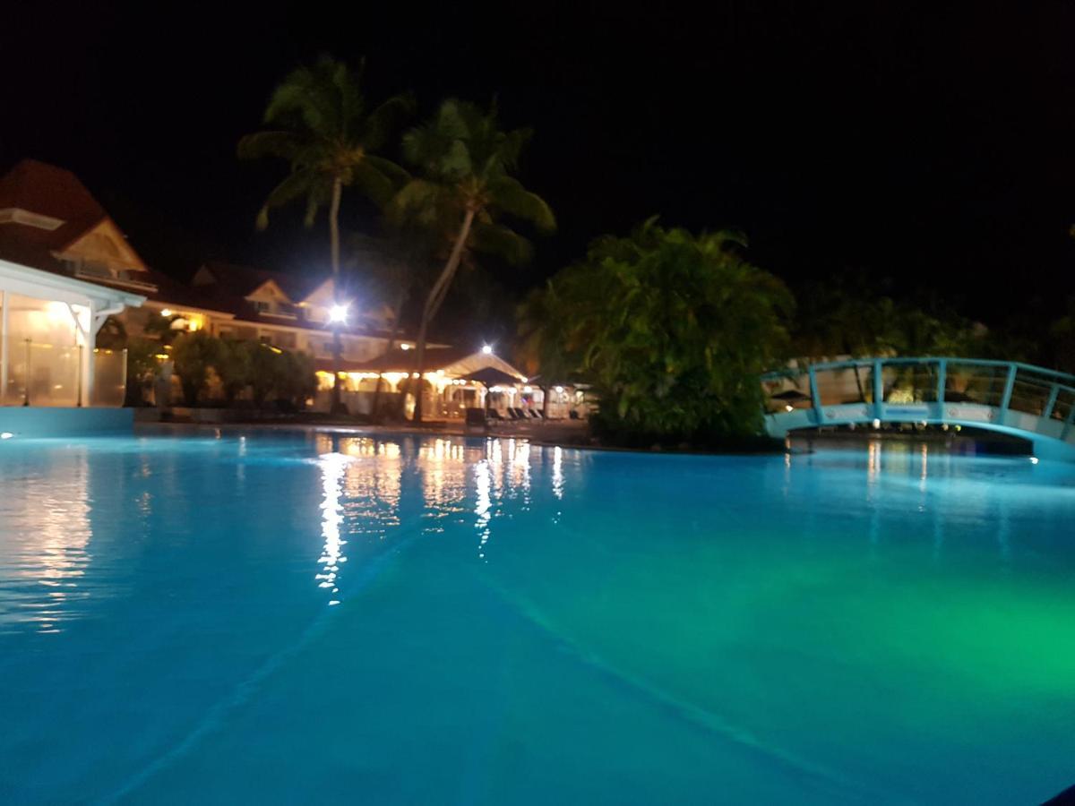 Caraibes Apparts-Resorts Sainte-Anne  Exteriör bild